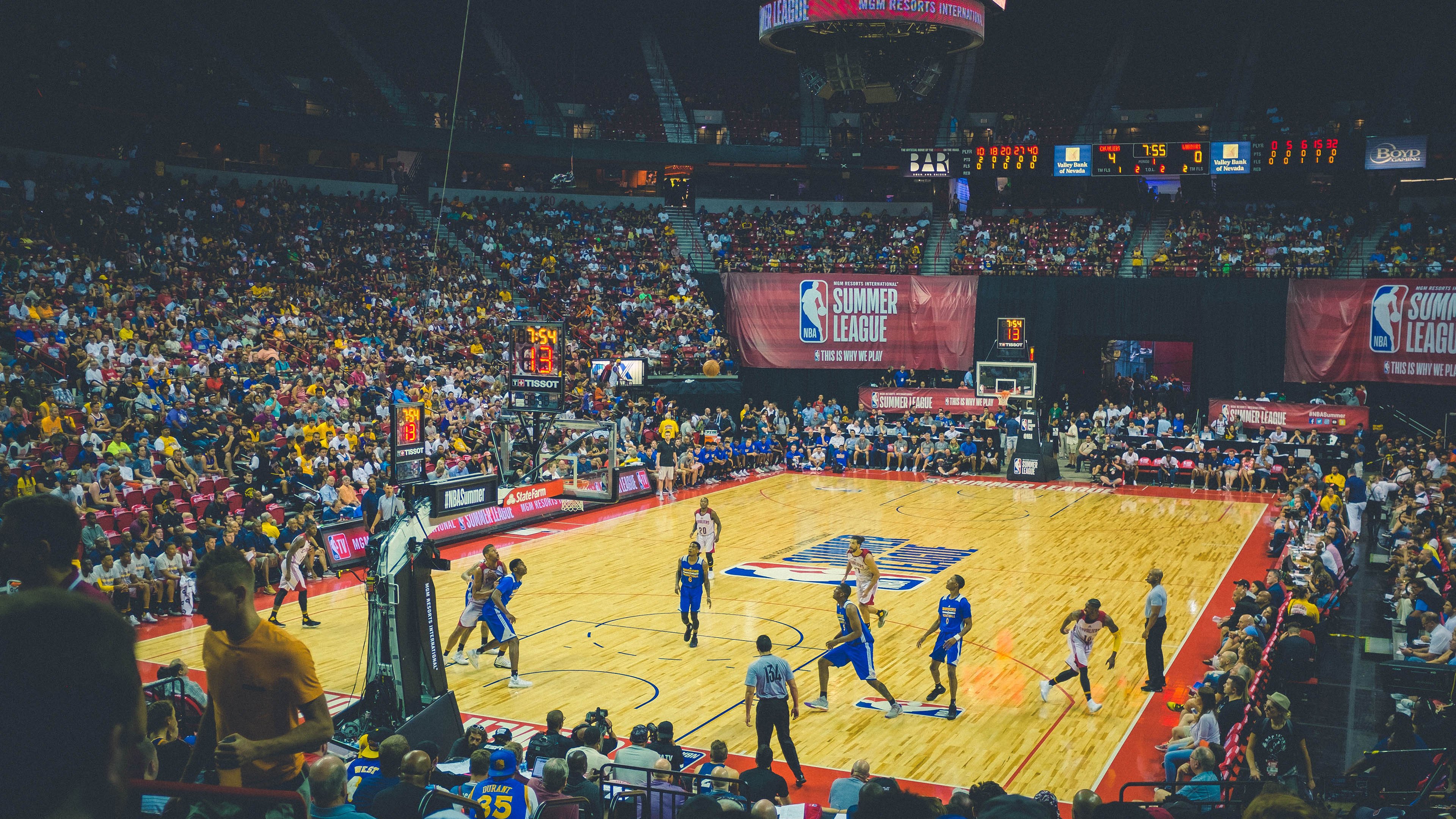 德甲激战，球迷期待未来，德甲足球集锦